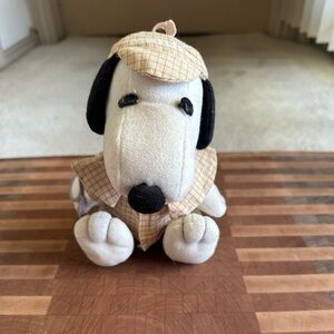 MetLife Snoopy detective plush